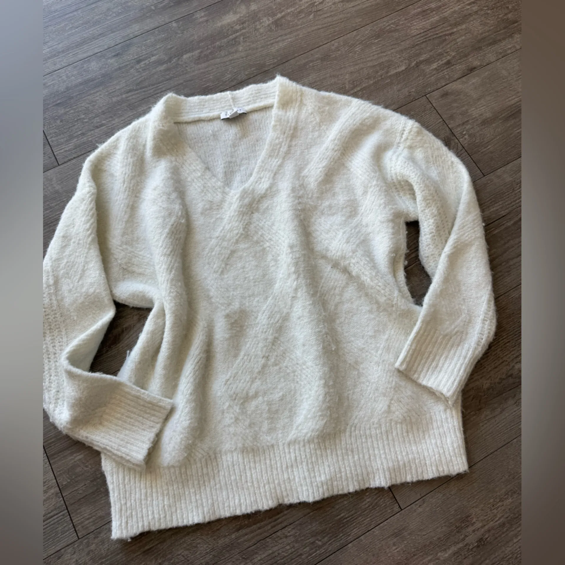 Topshop Cream Women's Crew Neck Sweater - Image 5
