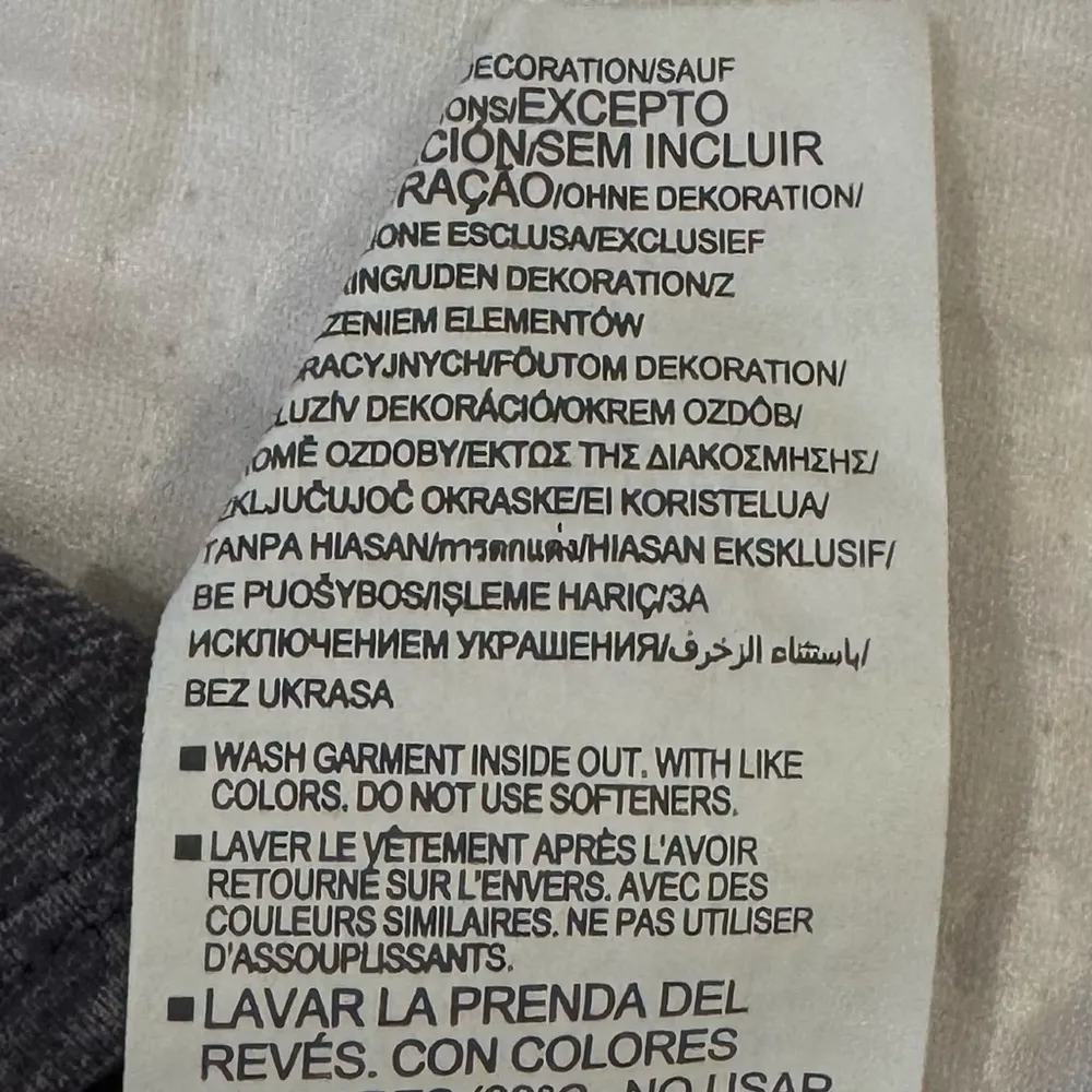 Under Armour Golf Sleeveless Top Gray Athleisure Sporty Workout Blokette L - Image 10