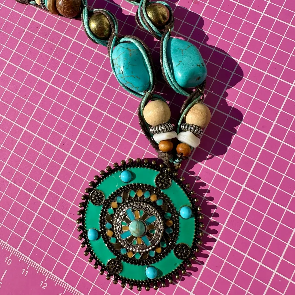 Lucky Brand Turquoise and Brown Beaded teal round pendant Necklace 25” - Image 3