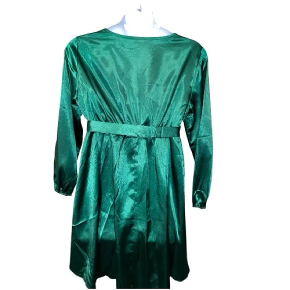 SHEIN Green Long Sleeve Satiny Dress. New SHEIN Green Long Sleeve Satiny Dress. New