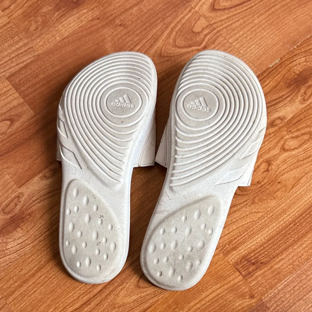 Adidas Women's Pink and White Slide Sandals Sporty Size 9 Logo Used Slip On - Image 3