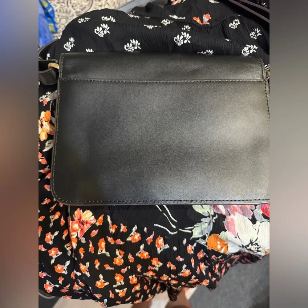 Aimee Kestenberg black leather purse with leopard print trim and stud details - Image 11