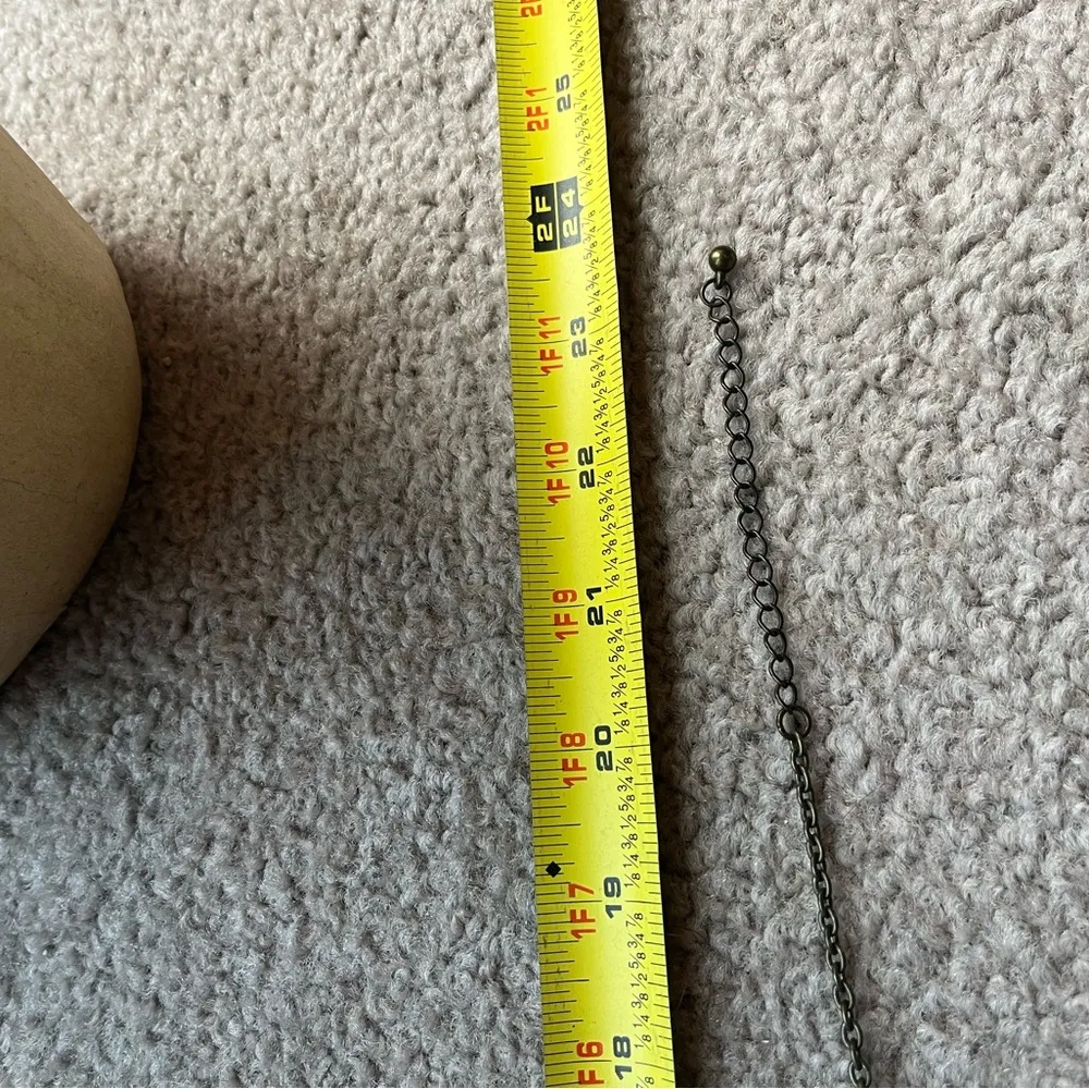 Vintage 1970s Large Rhinestone Spotted Owl Boho Feather Long Legnth Necklace White - Image 9