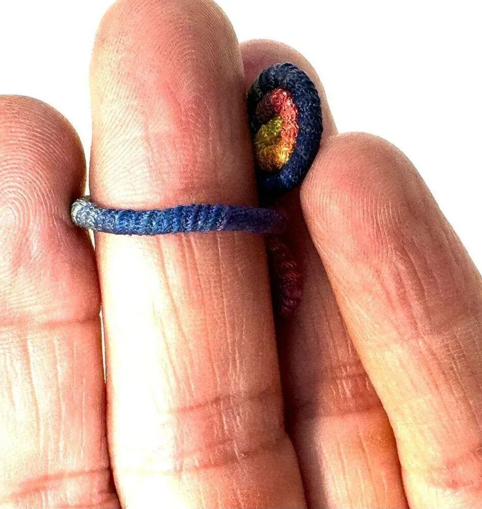 Colorful snake threaded ring - Image 3