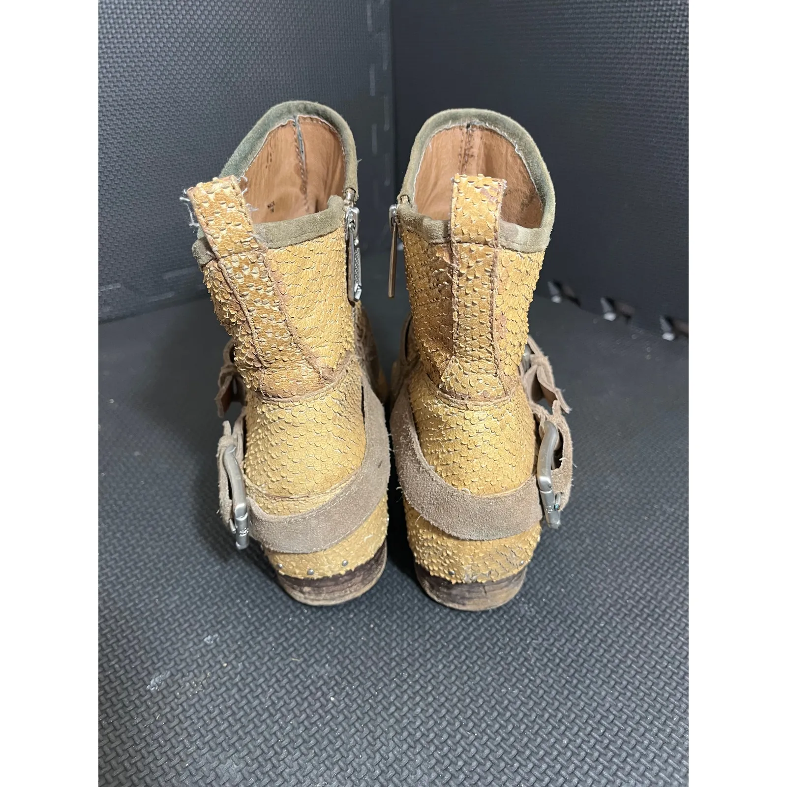 Donald J Pliner Women's‎ Wade Snake Print Leather Riding Ankle Boot Size 7M - Image 7