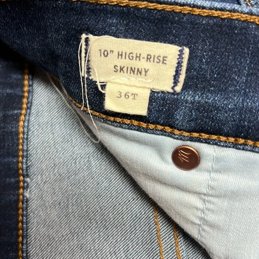 Madewell 10” High Rise Skinny Jeans - size 36 TALL - Image 11