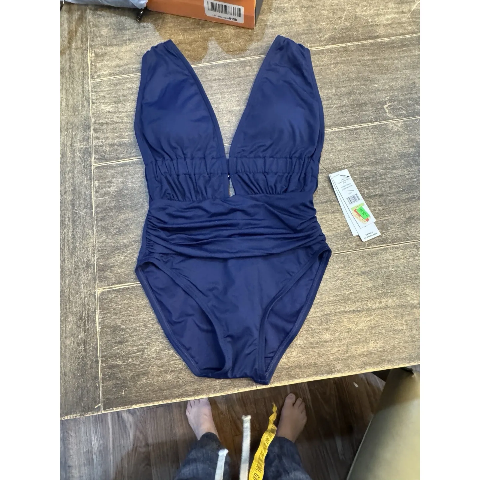 $156 Carmen‎ Marc Valvo Plunge-Neck Ruched One-Piece Swimsuit, Maritime Size 4 - Image 3