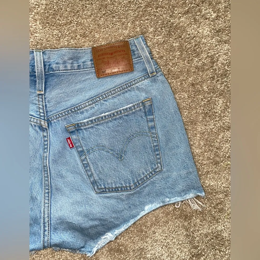 levi’s light blue distressed high waisted shorts - Image 3
