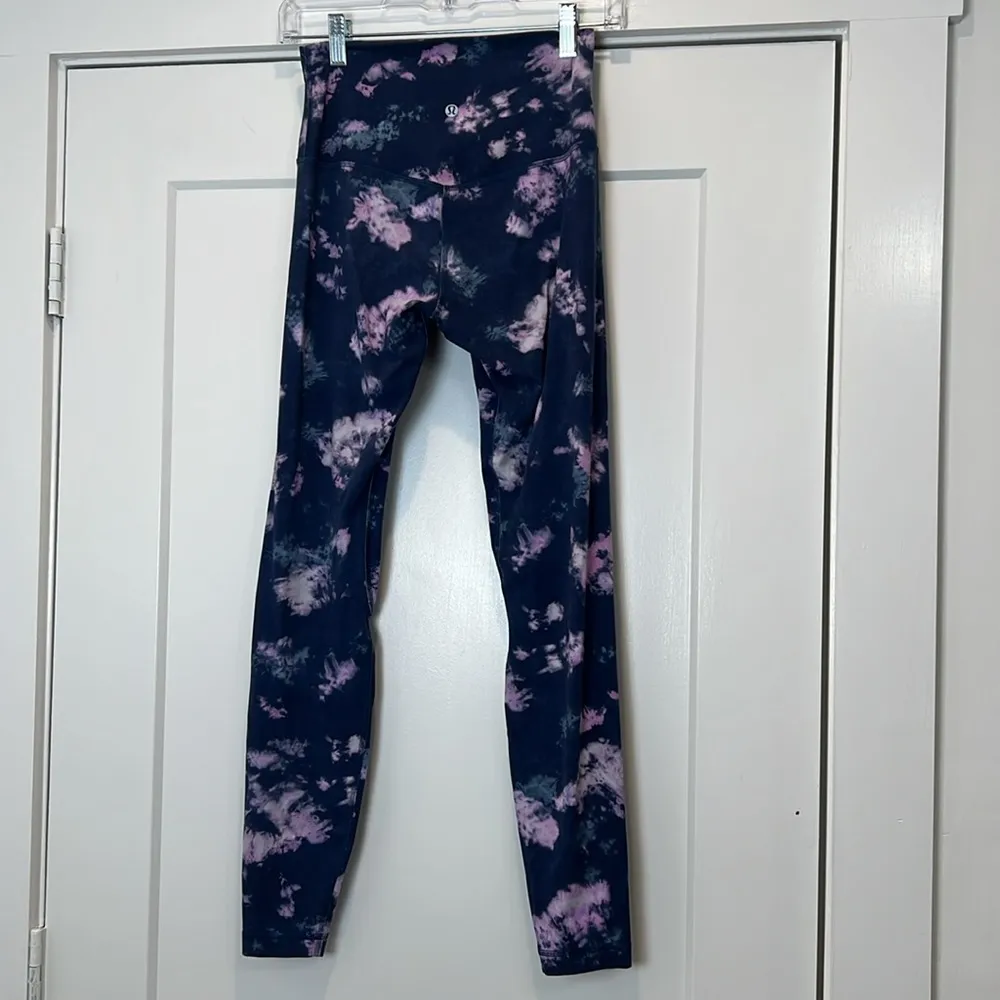 Lululemon Align hi-rise Tie-Dye Leggings - Pink and Blue size 6. - Image 10