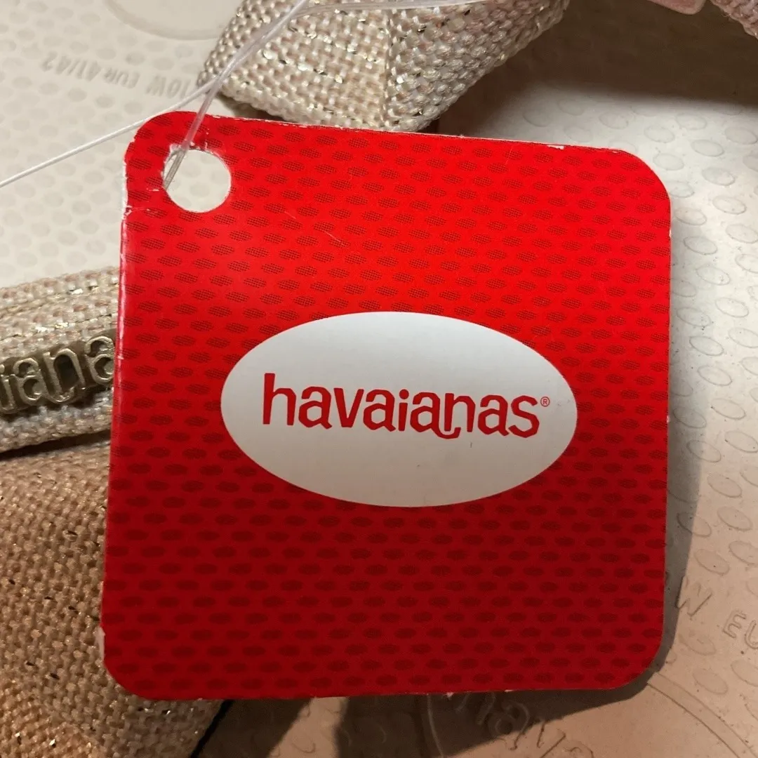 Havianas Women's You St. Tropez Shine Flat Flip Flops Slip On Sandals Size 9 NWT Gold - Image 13