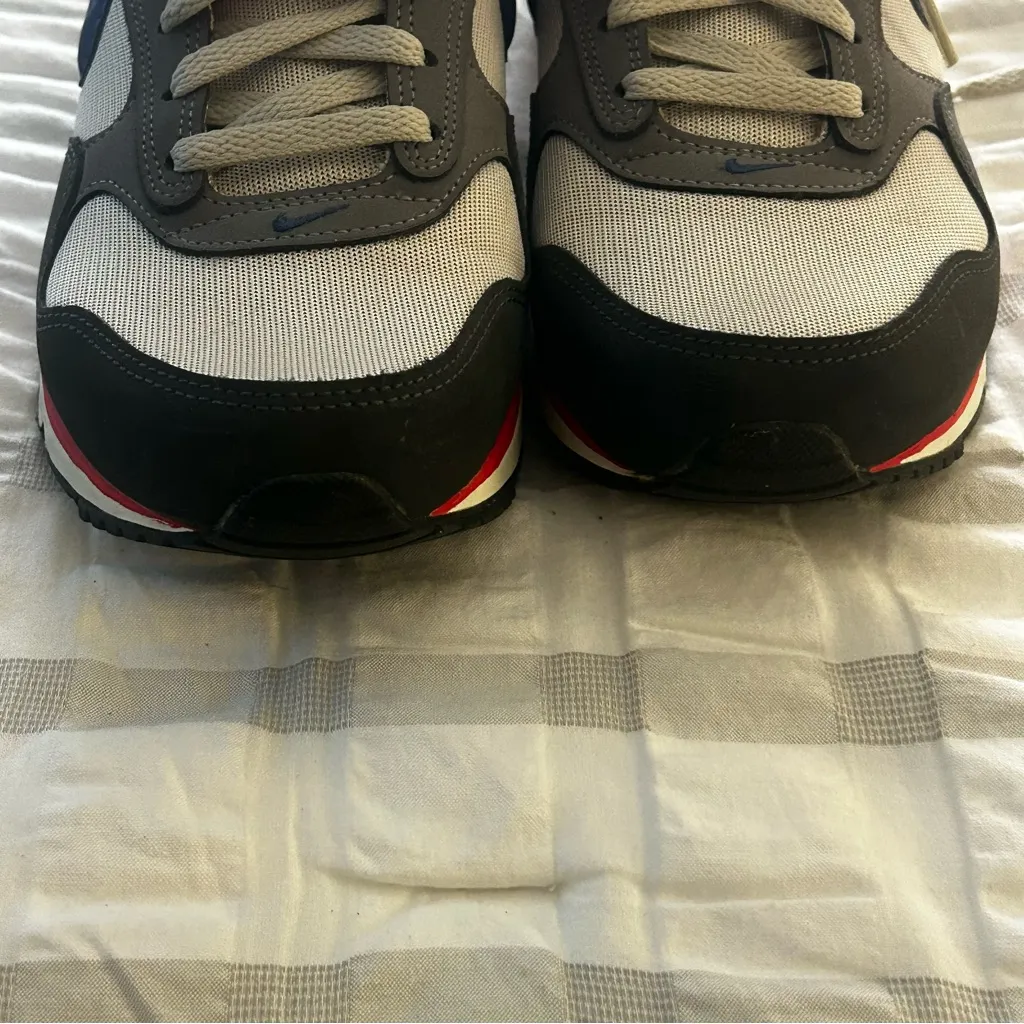 Womens Nike Air Max Correlate sneakers size 9 Neutral Grey - Image 11