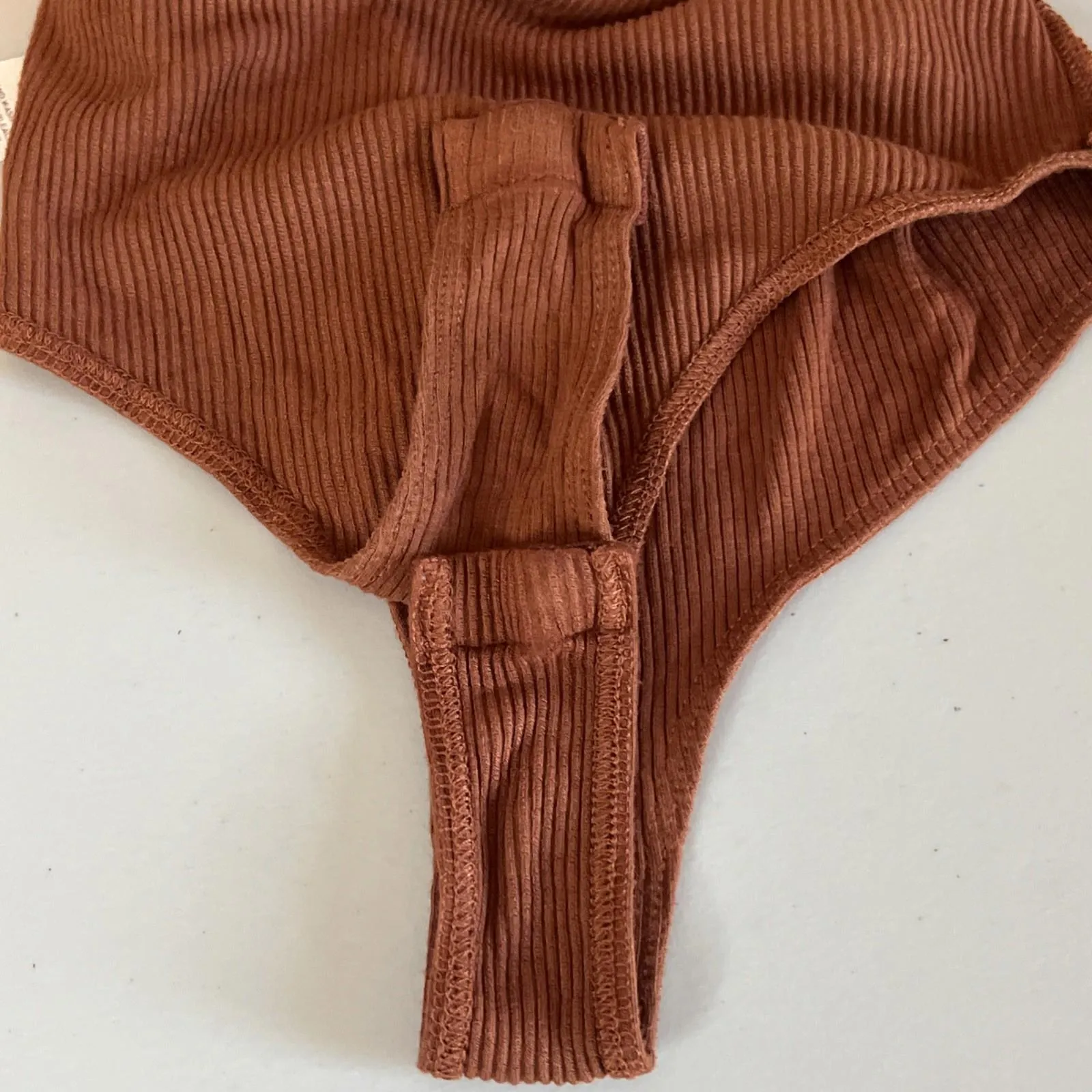 Lulu's Strappy Ribbed Bodysuit Chestnut Size Small - Image 9