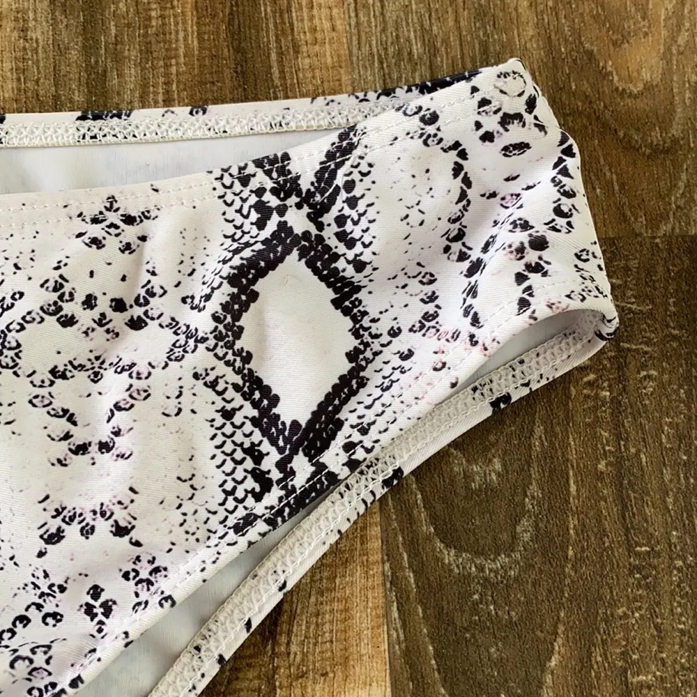 Snake Print Black White Bikini Bottom Size Small - Image 2