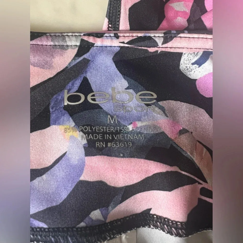 BEBE Multicolor Print Logo Women's Size M w/Pockets Leggings Yoga Pants - Image 4