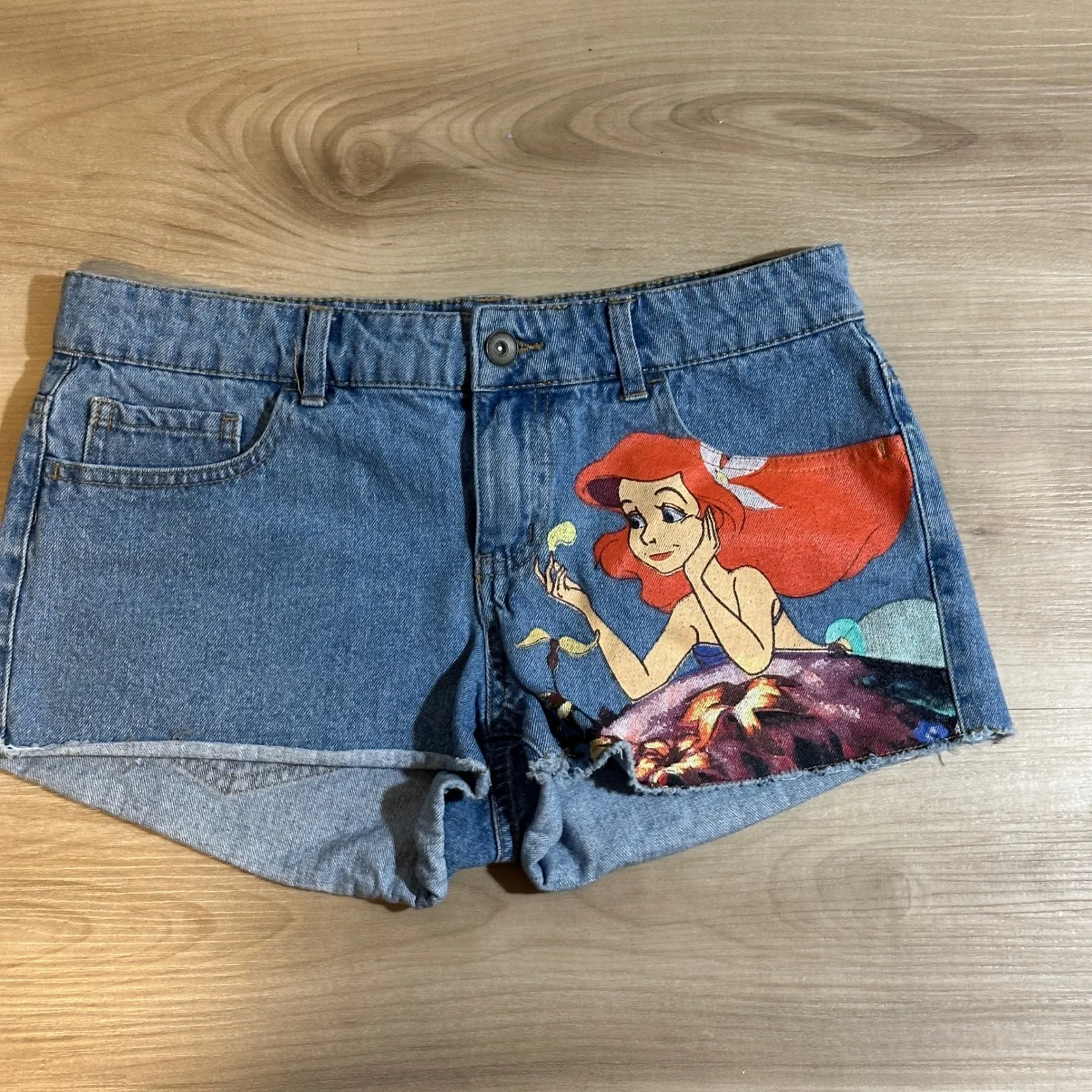 Disney Princess Ariel Denim Shorts Cutoff Raw Hem Jean Shorts Size 5 - Image 2