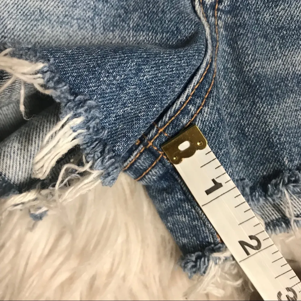 grlfrnd Embroidered shorts 25 - Image 5