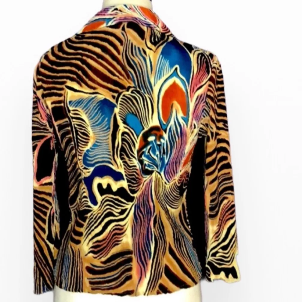 NWOT Alberto Makali Abstract Art-to-
Wear Blouse Size M - Image 4