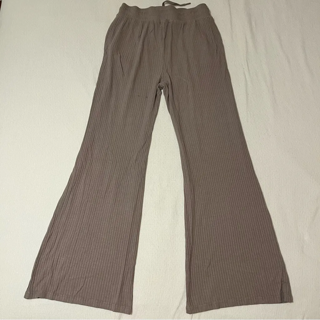 Beyond Yoga Ribbed Well Traveled Wide-Leg Pants - Taupe / Birch - Image 9
