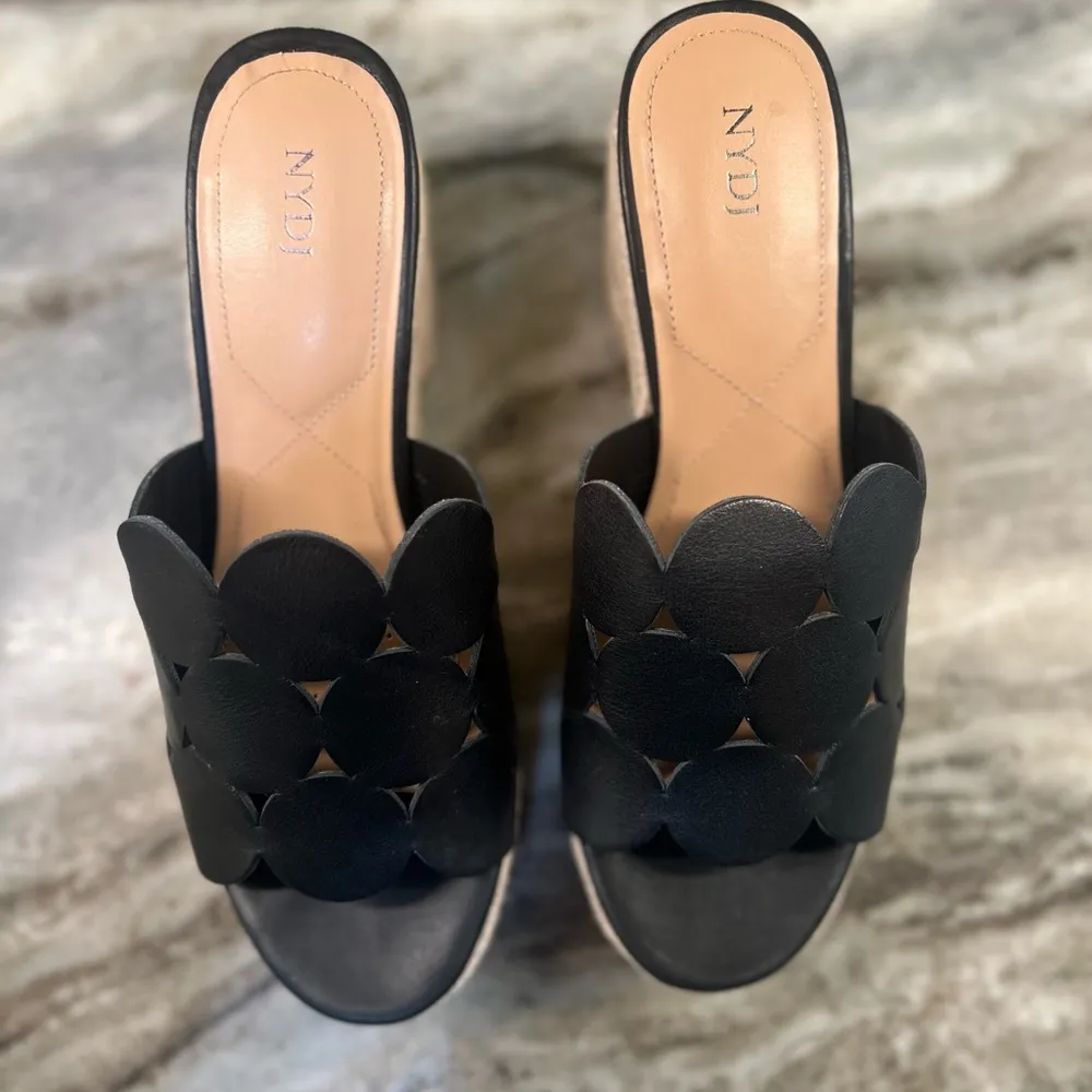 NYDJ Helene platform sandals Black New - Image 6