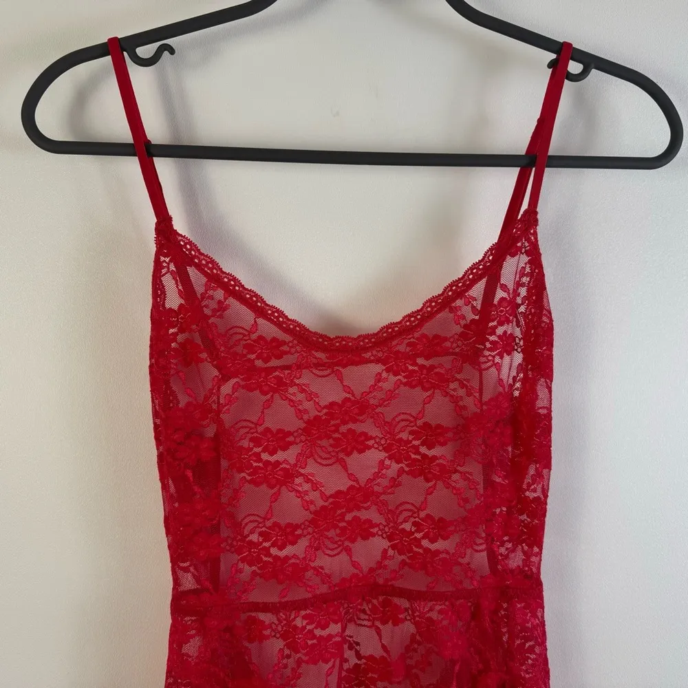 Victorias Secret Red Lace Lingerie Negligee Medium Sheer Sexy Valentines Day - Image 2