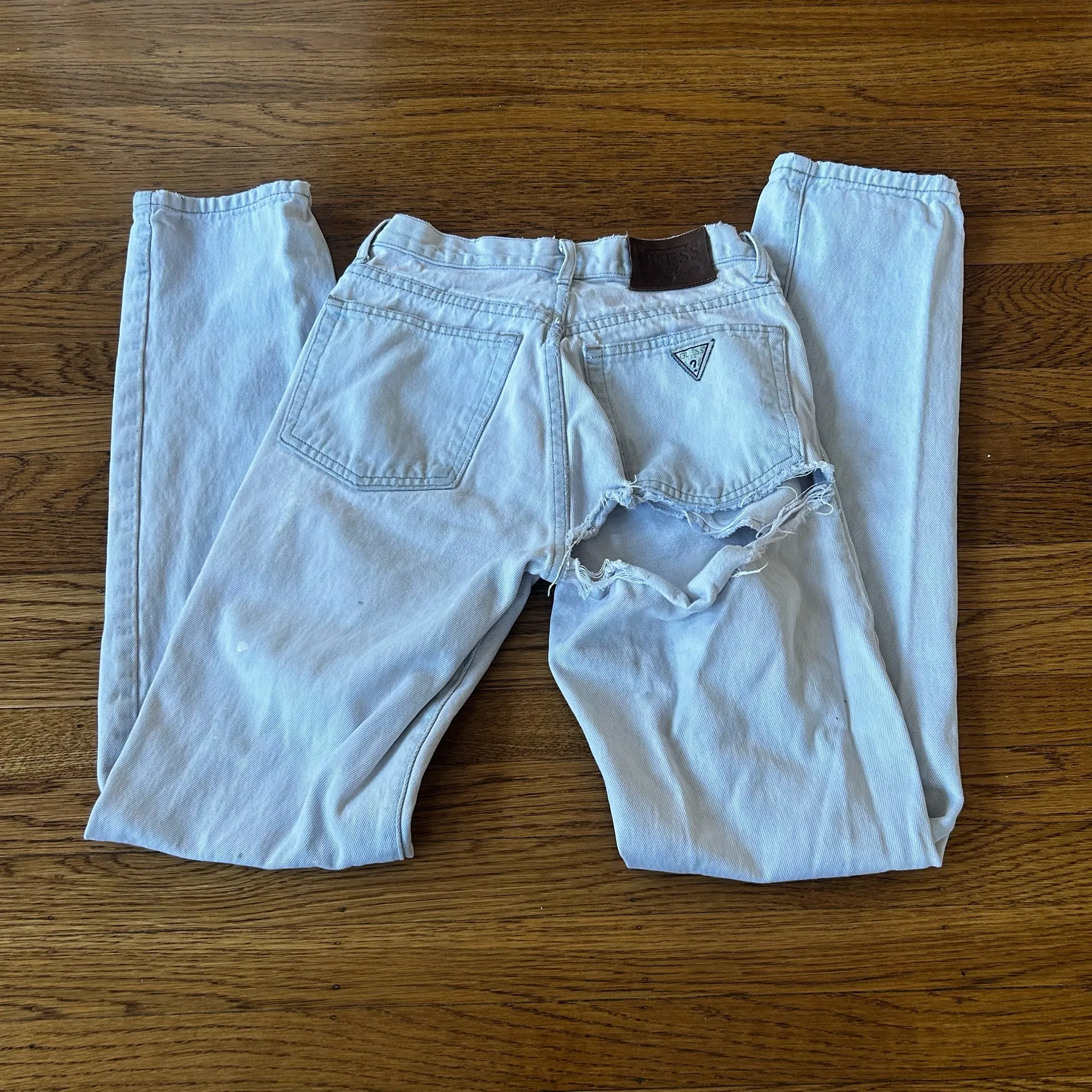 Vintage Guess Jeans High-Waisted with slit - Image 11