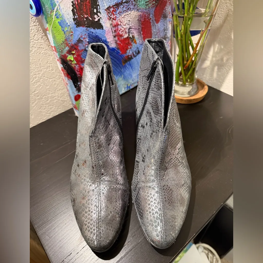 Gray/Blue Metallic Snake Print Ankle Boots Gray Size UK 5 1/2 - Image 3