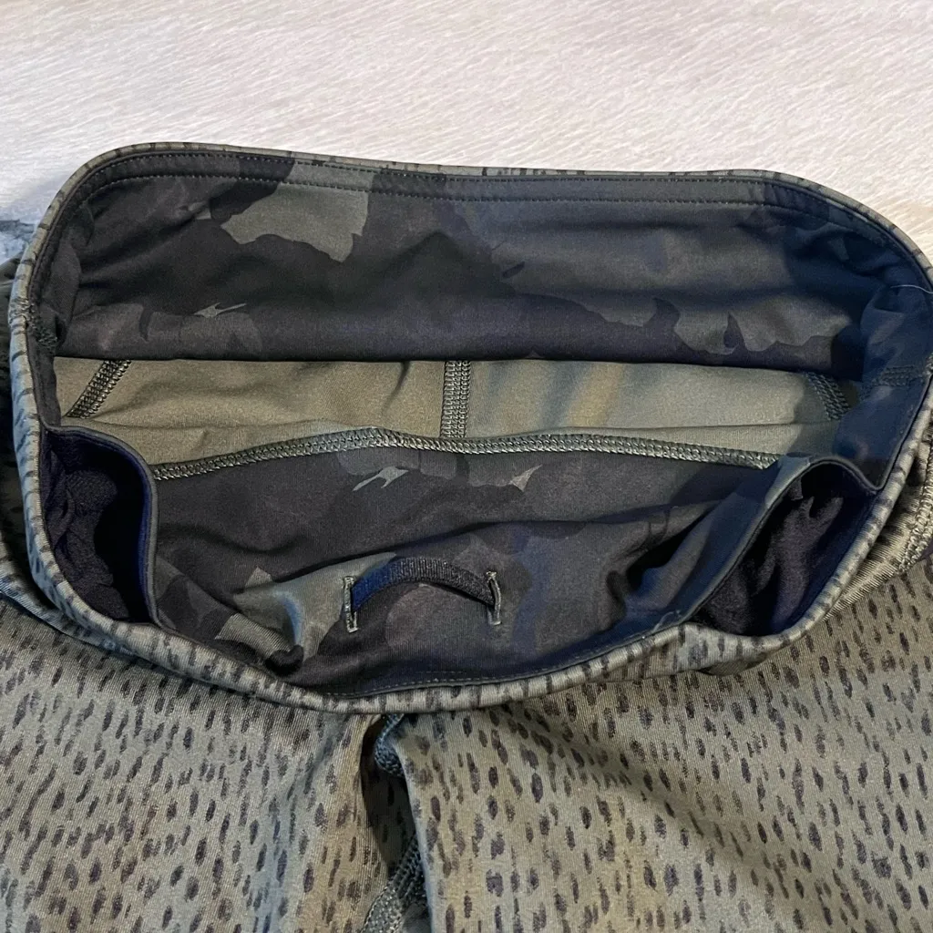 Lululemon Run: Inspire Crop II *Full-On Luxtreme (Mesh) - Image 7