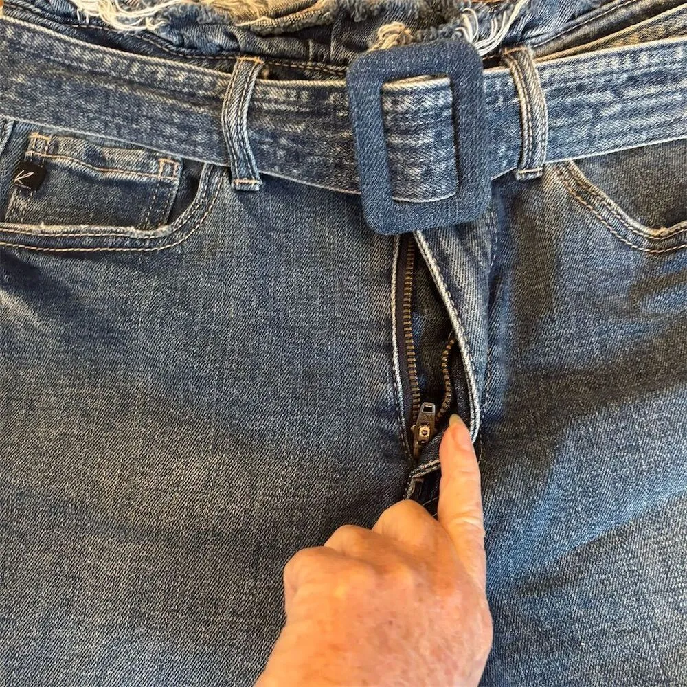 KanCan Women's High Rise Paperbag Denim Shorts Blue Size 7 Casual - Image 5