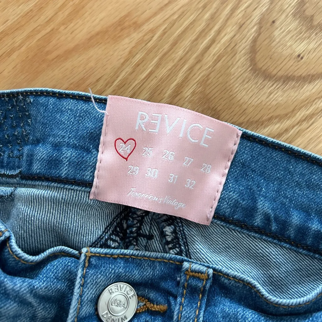 REVICE Denim Star Jeans - Image 6