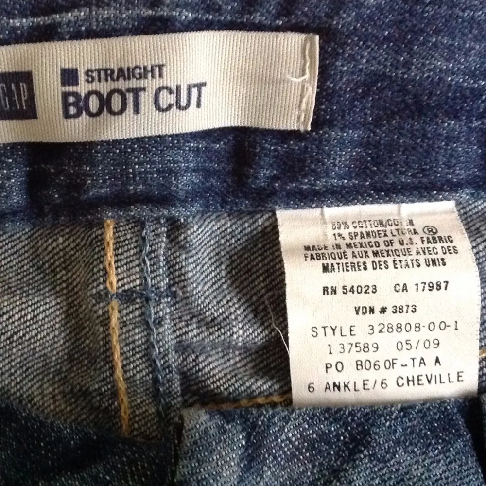 Straight Bootcut Distressed Jeans - Sz 6A - Image 2