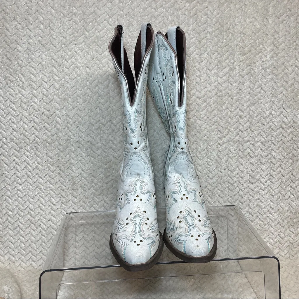 Laredo Women's White Leather Adrian Western Wide Calf Cowgirl Boots Size 7 - Image 2