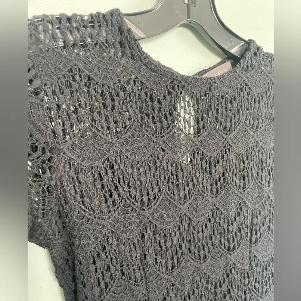 Kendall & Kylie Black Fit and Flare Keyhole Goth Lace Overlay Dress SZ M - Image 3