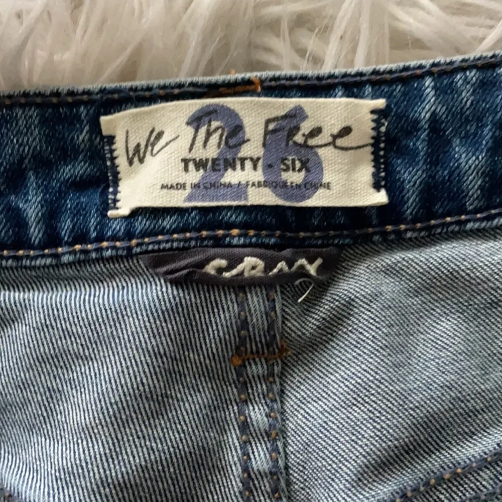 Crvy free people denim shorts - Image 5