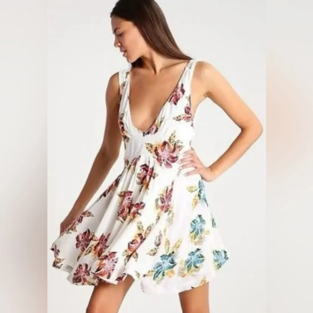Free‎ People Thought I Was Dreamin Plunging V-Neck Floral Mini Dress Size Small - Image 6