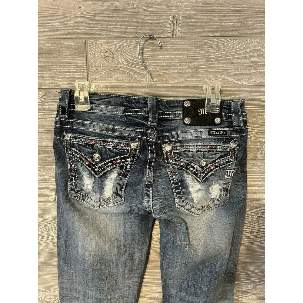 Miss Me JE8115BR Boot Women's Size 29 x 30 Flap Pockets Jeans Red White Blue Gem - Image 3
