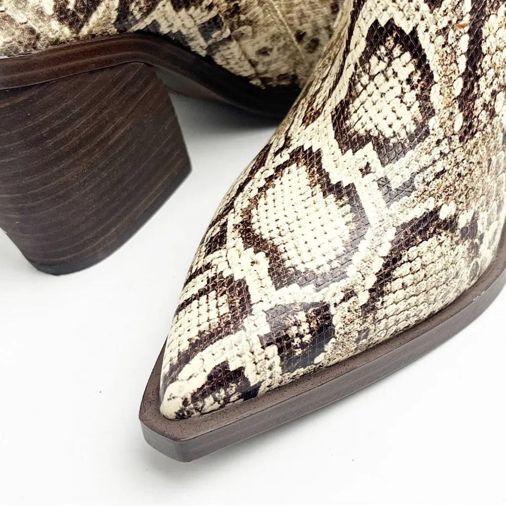 VINCE CAMUTO Faux Embossed Snakeskin Leather Back Zipper Chunk Heel Booties 8 - Image 10