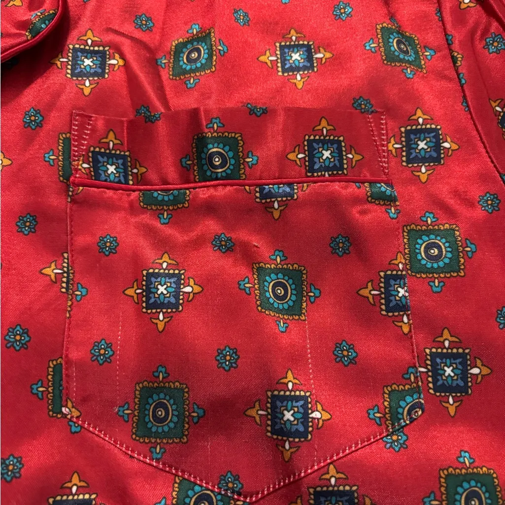 Vintage Maryann Boutique Elegant Red Patterned Women's Satin Pajama Top Size S - Image 5