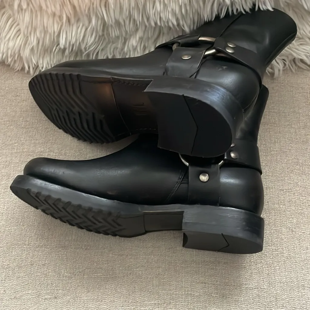 FRYE Veronica Harness Short Boots- 6.5 - Image 4