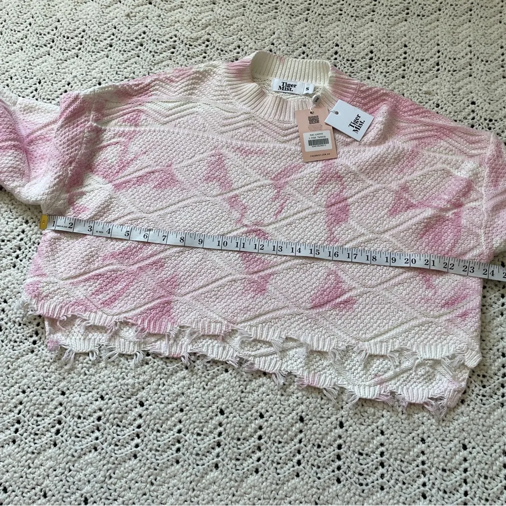 Tiger Mist NWT Tie Dye Distressed Hem Crop Jumper Sweater White Pink (Small) - Image 6