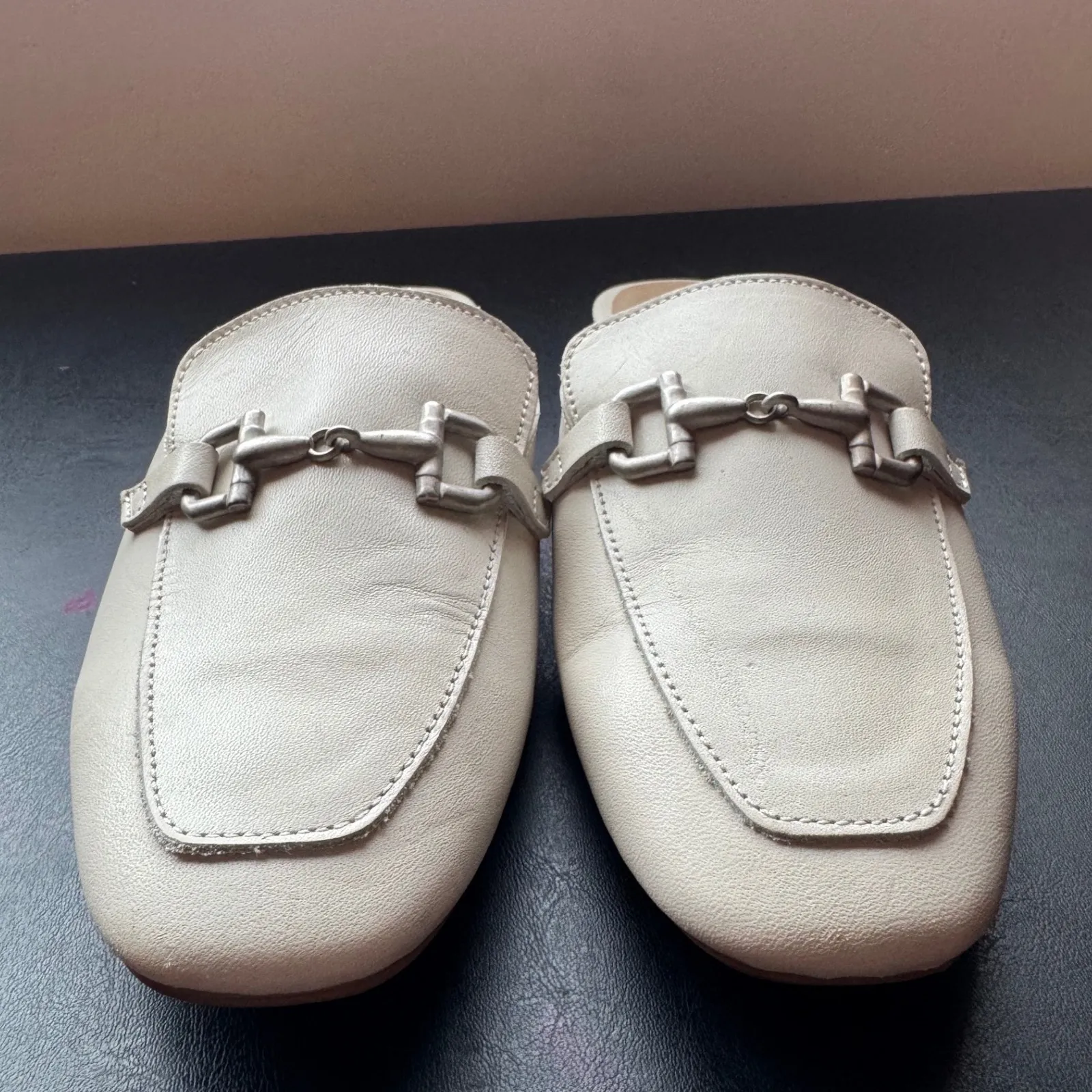 Enzo Tesoti sz 6.5 Women White Slip On Mule Loafers Flats Equestrian Minimalist - Image 3