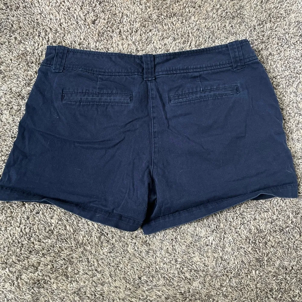 Dark Blue Casual Shorts with Pockets Size 4 - Image 4