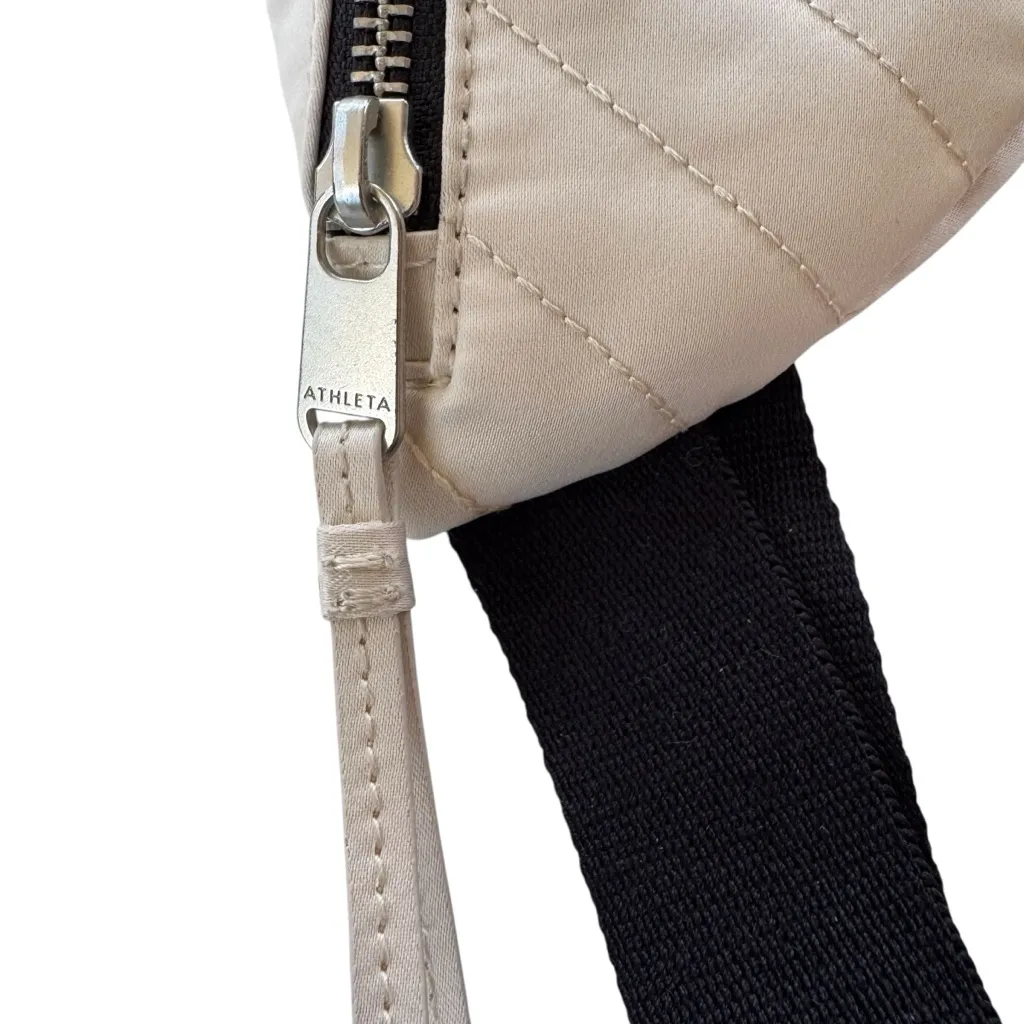 NEW Athleta Kinetic Shine Waistbag Fanny Pack Cream - Image 9