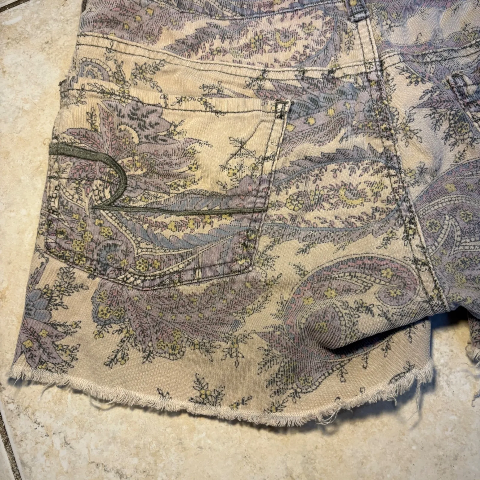 American Eagle Outfitters Corduroy Paisley Cutoff Shorts Women 6 Low Rise Cutoff - Image 9