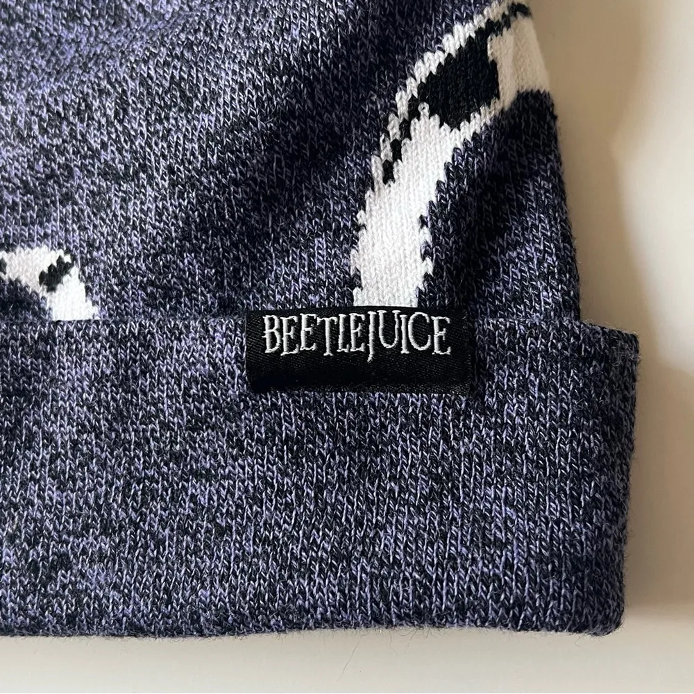 🔴 Beetlejuice Strange and Unusual knit beanie, heathered purple, snake intersia Purple - Image 2