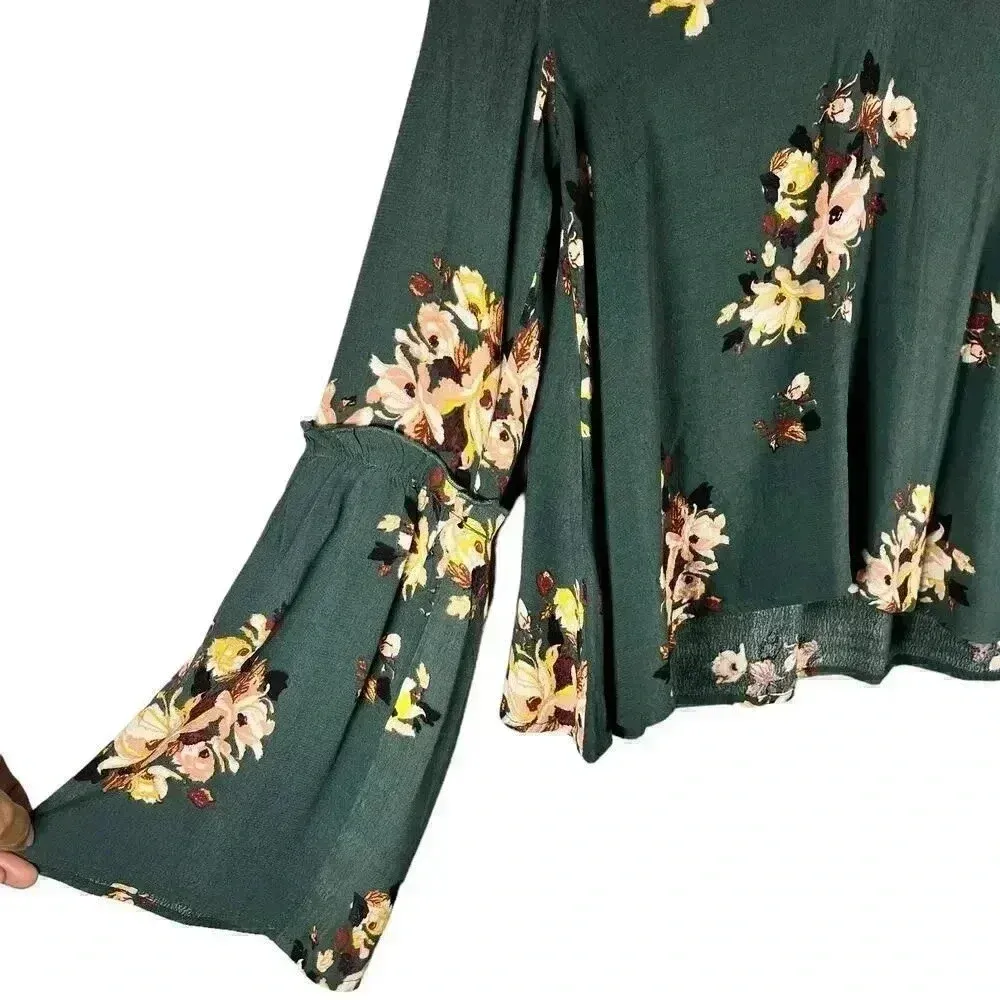 BP.‎ Green Floral Flare Sleeve XS - Image 3
