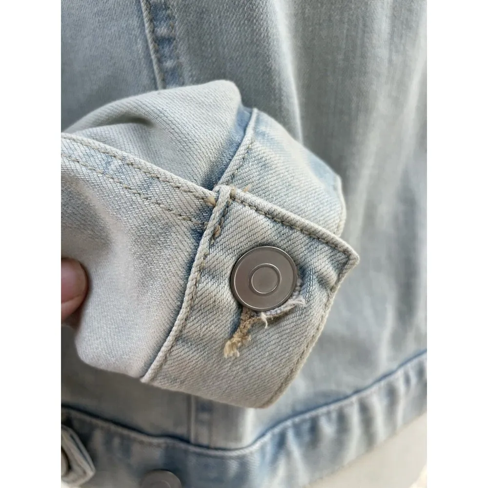Time and Tru Women's Light Blue Denim Small Jacket - Image 8