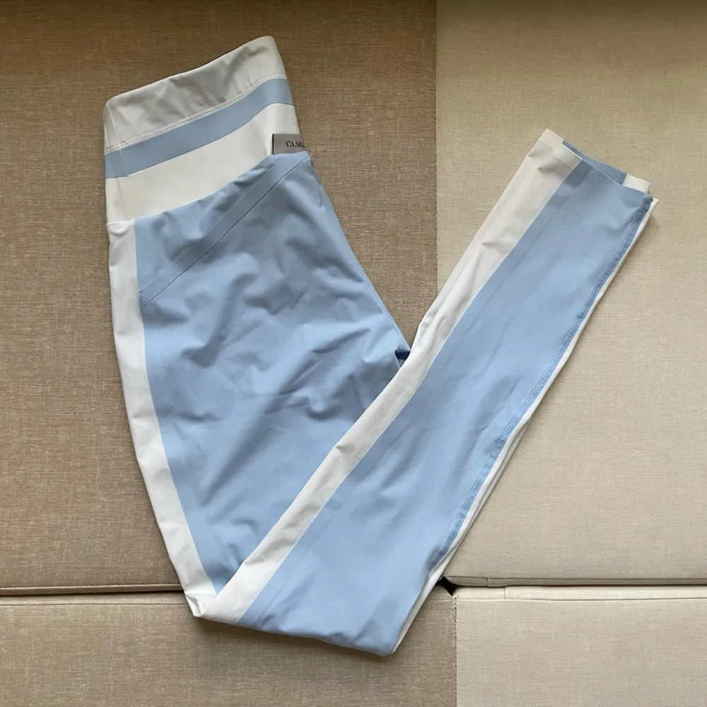 FLO TUXEDO Leggings - Image 2