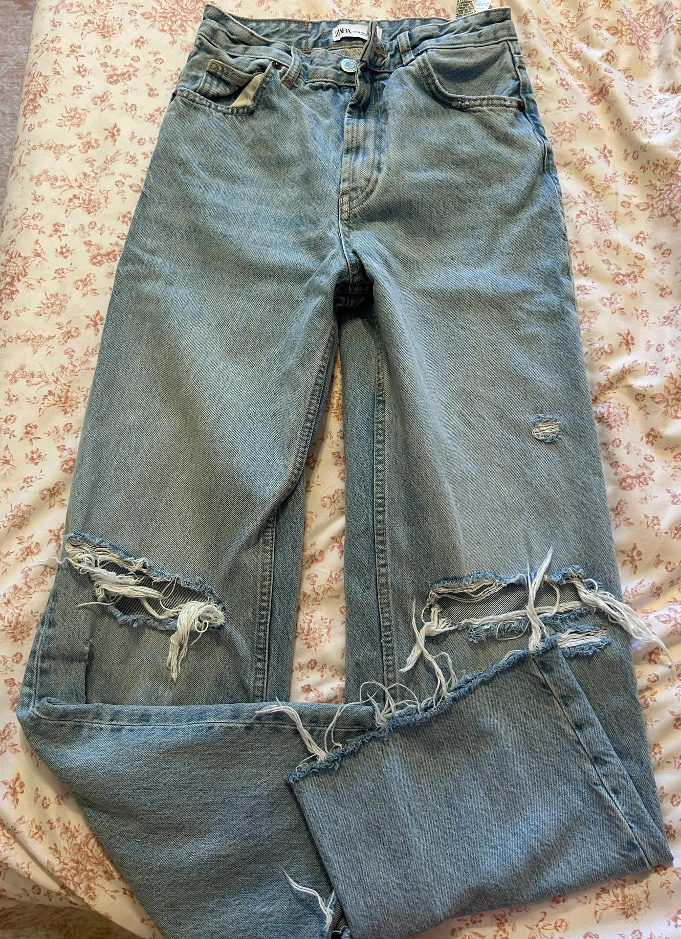 Ripped Wide Leg Jeans - Image 3