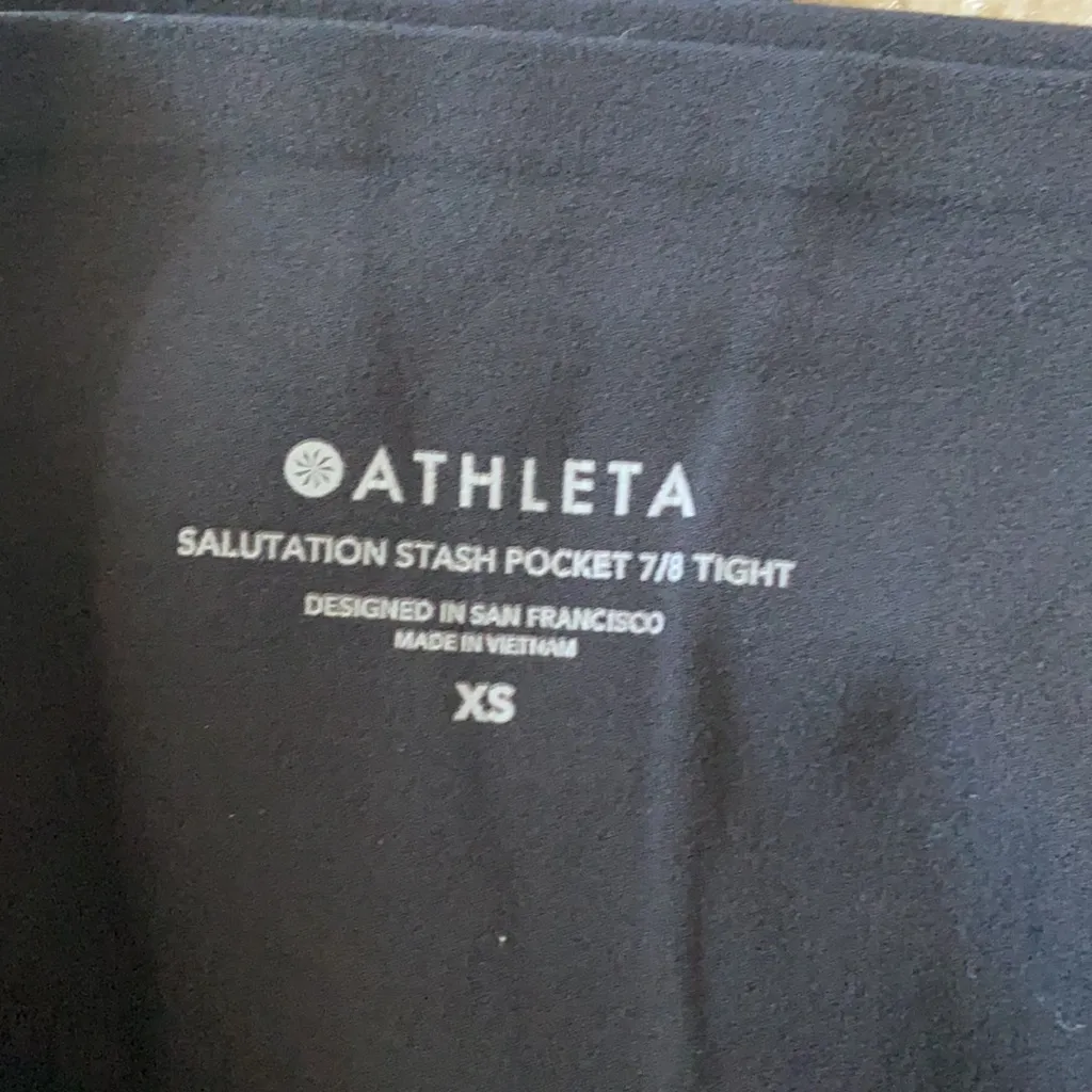 Athleta  Salutation Stash 7/8 Legging - Image 4