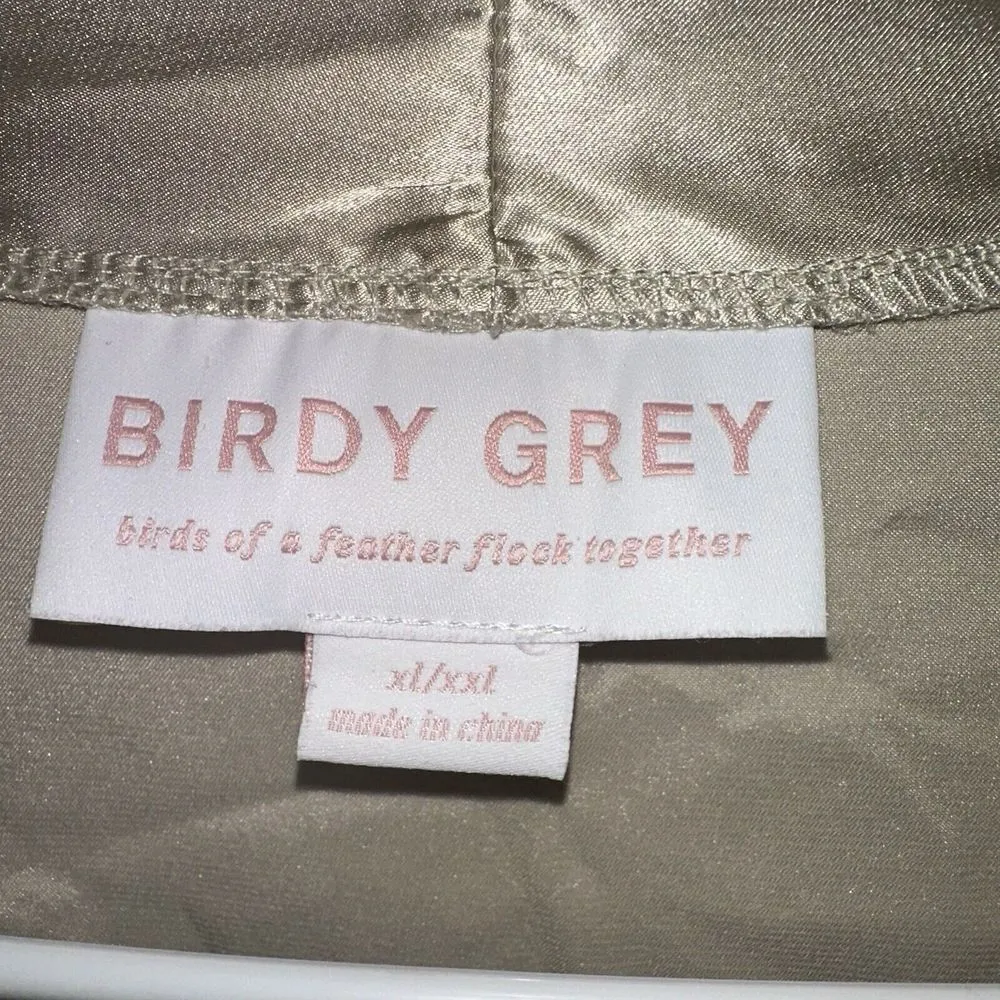 Birdy Grey‎ Claudine Lace Robe Shiny Satin Neutral Champagne Size XL/XXL - Image 7